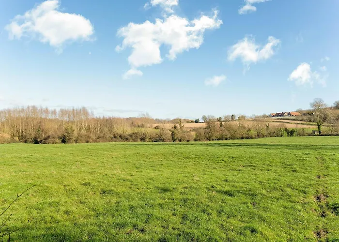 Inviting Holiday Home in Heuvelland with Garden